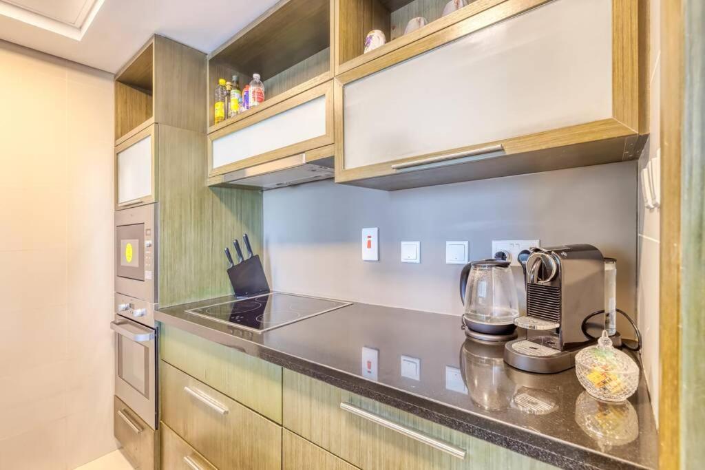 Xanadubai Loft Tower - Your Home Away From Home In Downtown Dubai! Esterno foto
